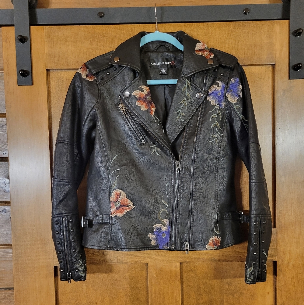 Colleen Lopez Black floral  Embroidered studded Jacket Vegan Leather Size L
